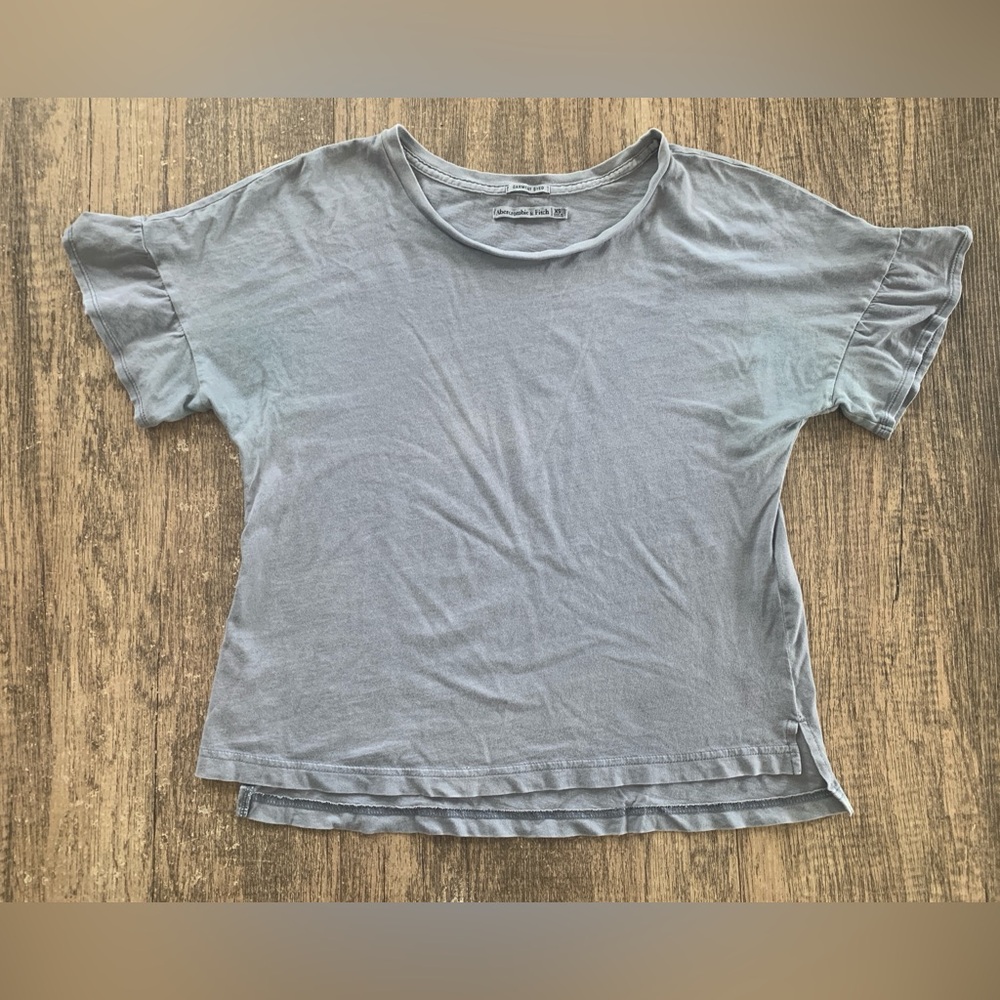 XS blue tshirt